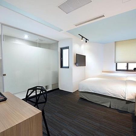 Hommie Inn Taichung Exterior photo